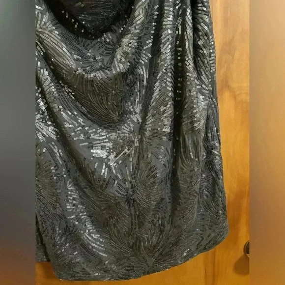 Premise Studio Scoop Neck Tank Sequined Metallic Size 2X NWT - Picture 6 of 10